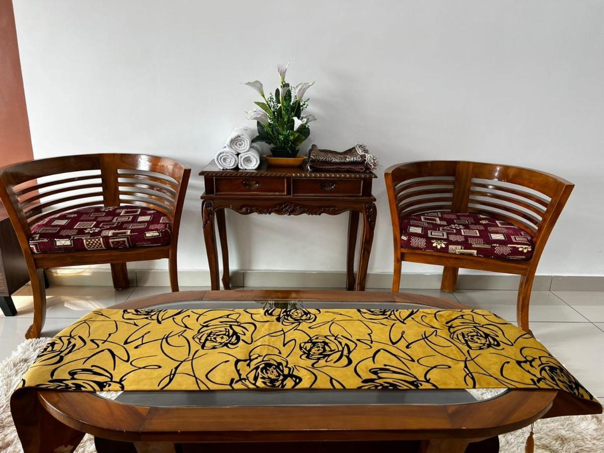 Ilsham Guest House @ Seroja Hills Bbst Sepang Bagian luar foto