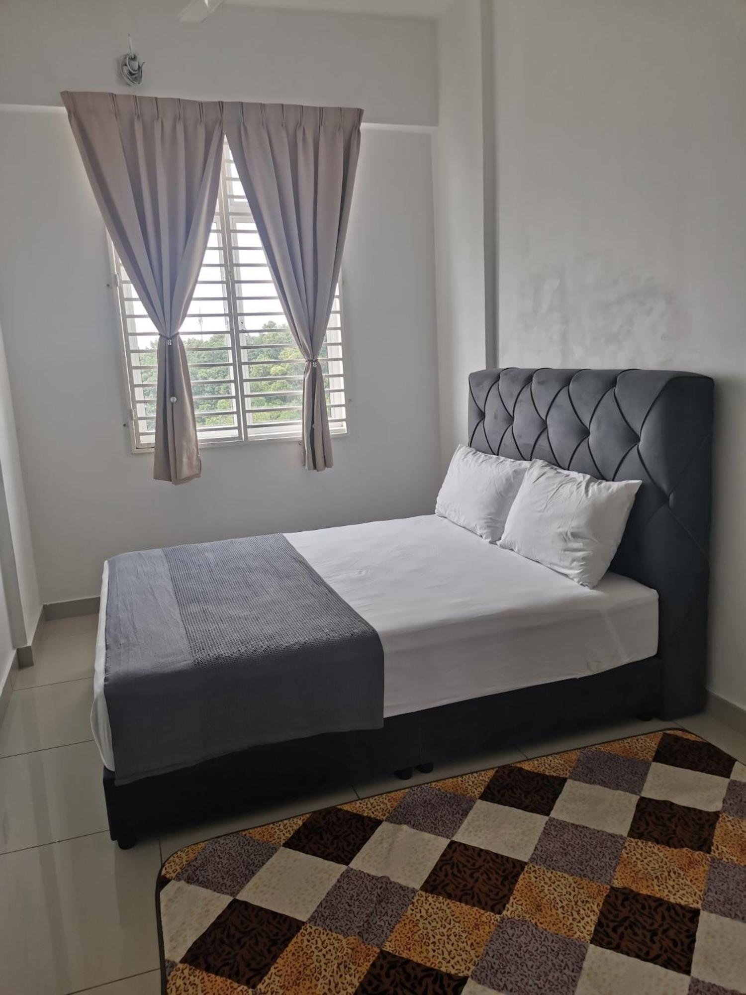Ilsham Guest House @ Seroja Hills Bbst Sepang Bagian luar foto